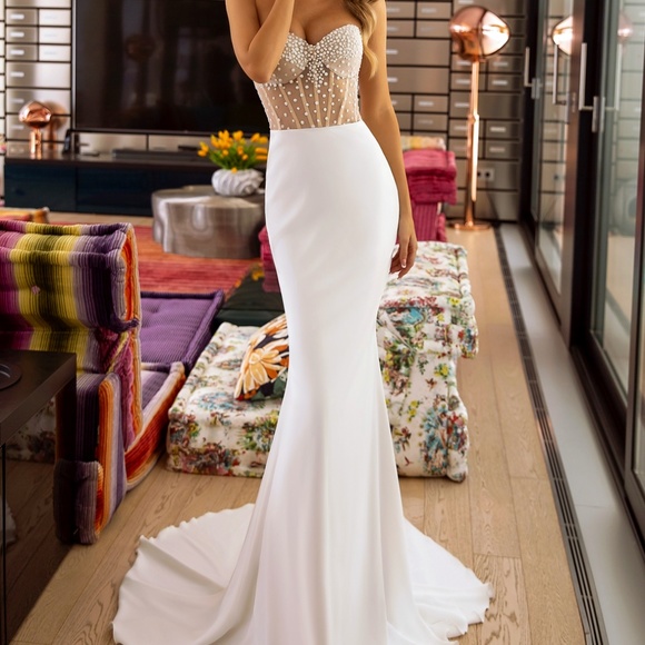 Tina Valerdi - Amber Wedding Dress - Picture 1 of 4
